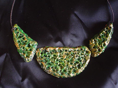 collana martellata,papier machè.